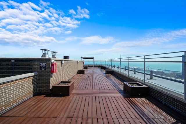 260 E Chestnut Street 2306, Chicago, IL 60611