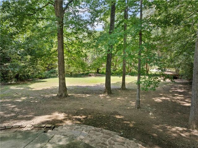 7 Thrushwood Road, Rome, GA 30161