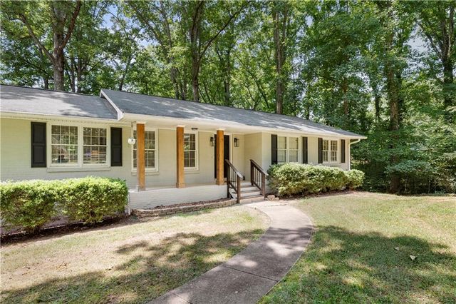 7 Thrushwood Road, Rome, GA 30161