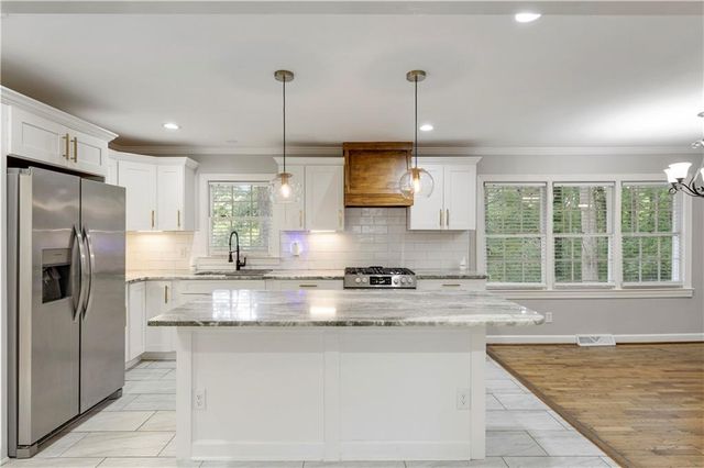 7 Thrushwood Road, Rome, GA 30161