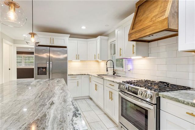 7 Thrushwood Road, Rome, GA 30161