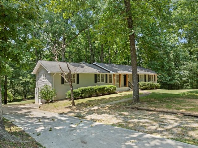 7 Thrushwood Road, Rome, GA 30161