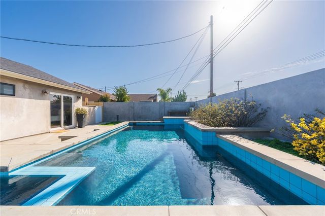 17761 Still Harbor Lane, Huntington Beach, CA 92647