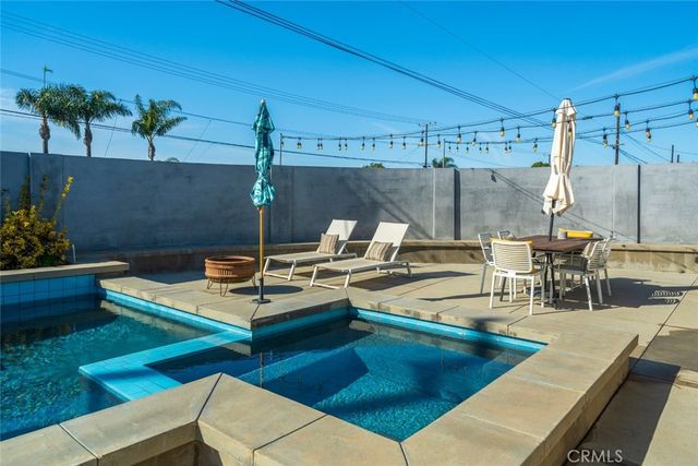 17761 Still Harbor Lane, Huntington Beach, CA 92647