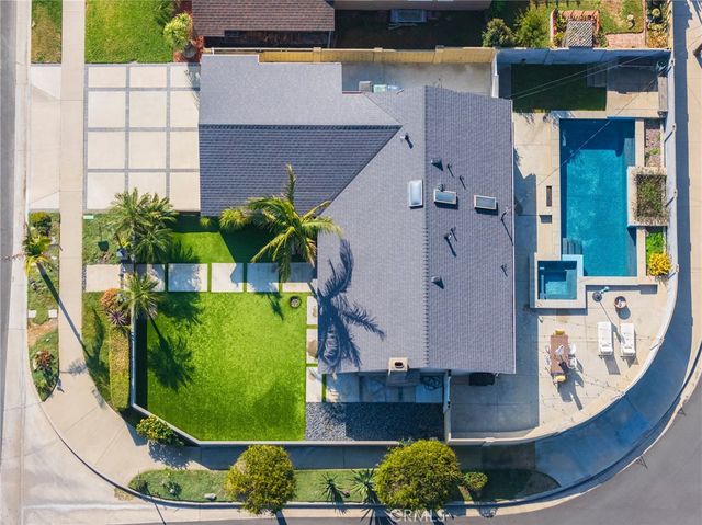 17761 Still Harbor Lane, Huntington Beach, CA 92647