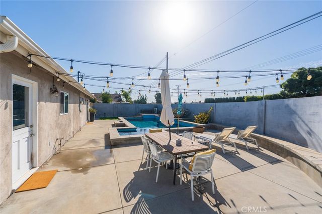 17761 Still Harbor Lane, Huntington Beach, CA 92647