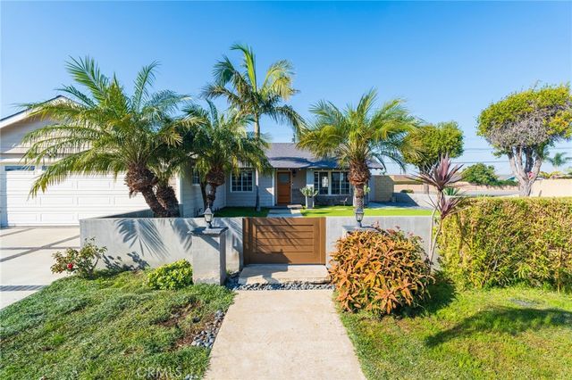 17761 Still Harbor Lane, Huntington Beach, CA 92647
