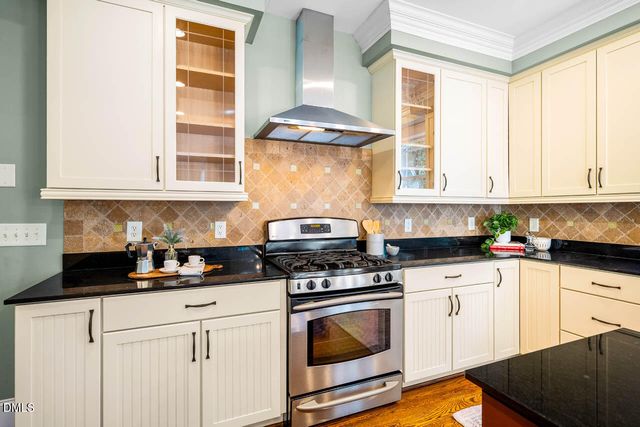 300 Long Meadows Road, Chapel Hill, NC 27516