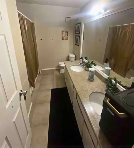 3922 Club Valley Drive, Houston, TX 77082