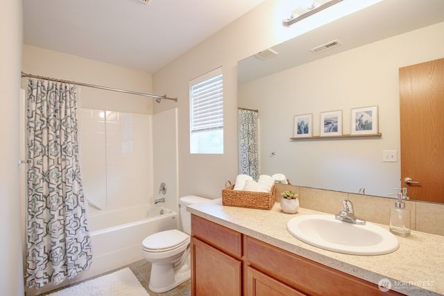 2327 107th Avenue SE, Lake Stevens, WA 98258