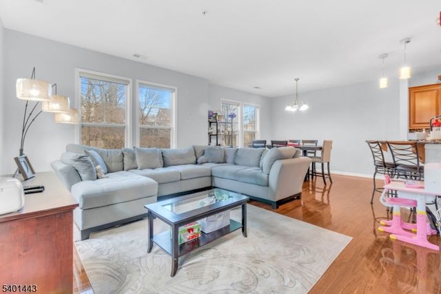 900 River Pl, Butler Boro, NJ 07405