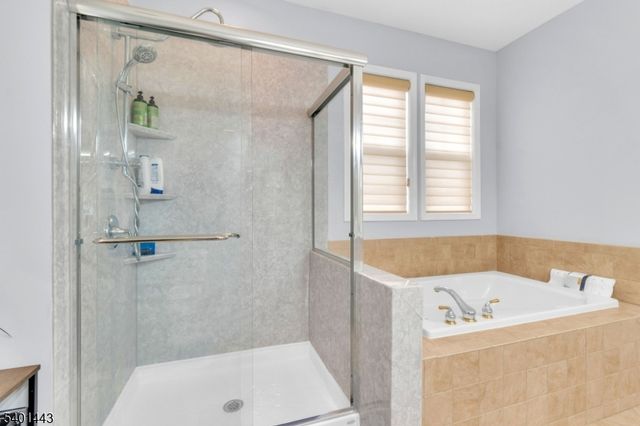 900 River Pl, Butler Boro, NJ 07405