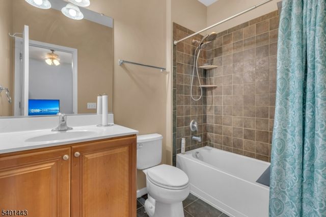 900 River Pl, Butler Boro, NJ 07405