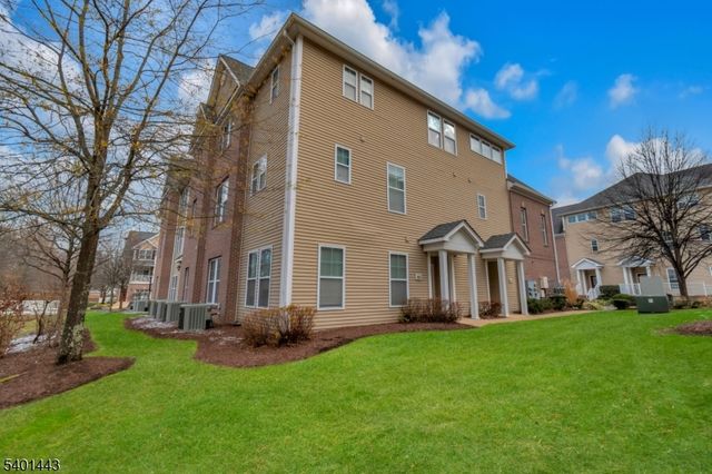 900 River Pl, Butler Boro, NJ 07405