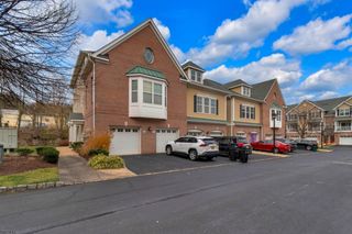 900 River Pl, Butler Boro, NJ 07405
