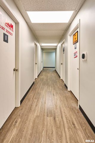 2906 W CENTRAL PARK Avenue, Davenport, IA 52804