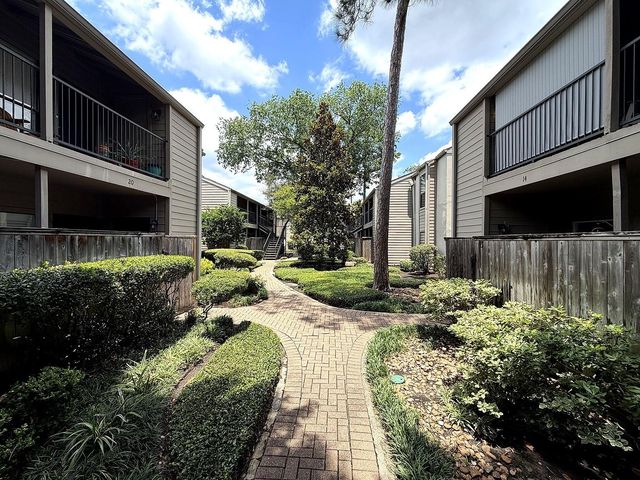 1100 Augusta Drive 80, Houston, TX 77057