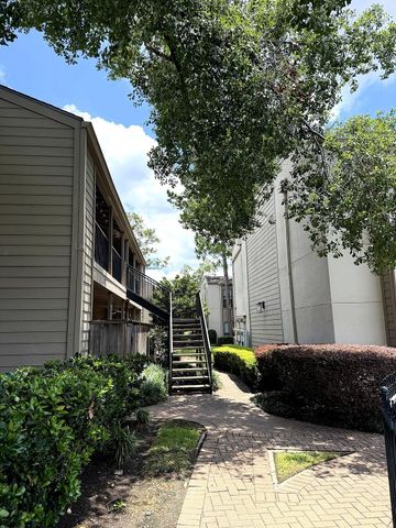 1100 Augusta Drive 80, Houston, TX 77057