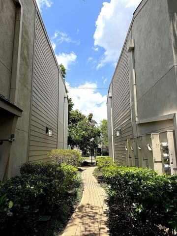 1100 Augusta Drive 80, Houston, TX 77057