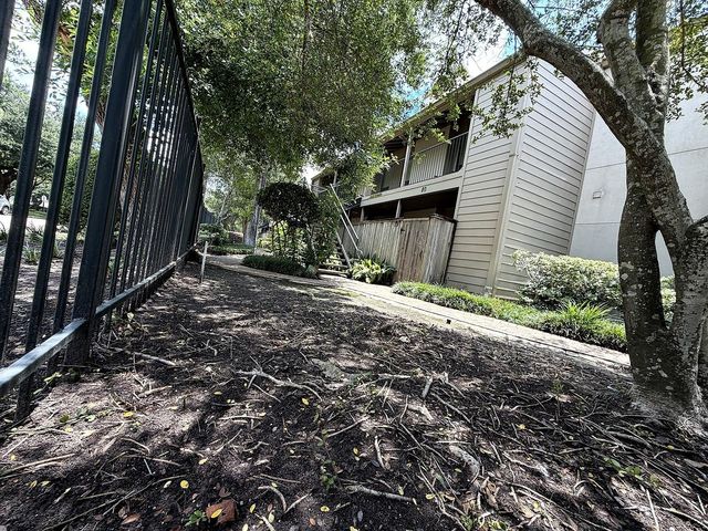 1100 Augusta Drive 80, Houston, TX 77057