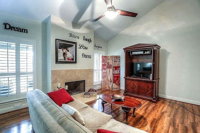 1100 Augusta Drive 80, Houston, TX 77057