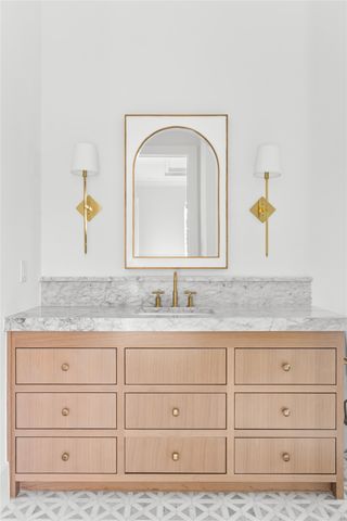 9826 Mixon Drive, Dallas, TX 75220