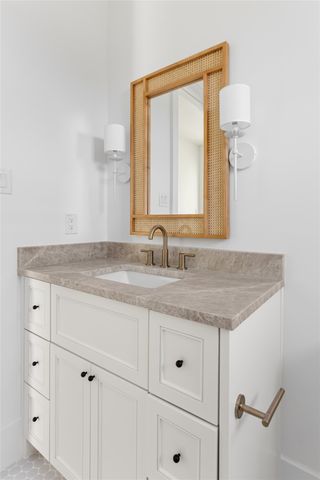 9826 Mixon Drive, Dallas, TX 75220