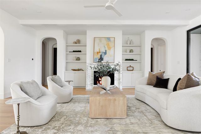 9826 Mixon Drive, Dallas, TX 75220