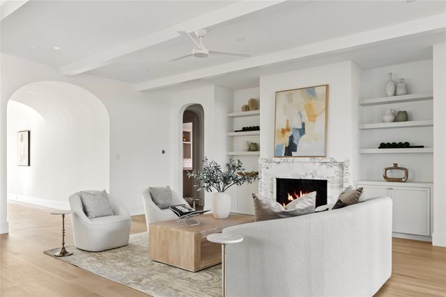 9826 Mixon Drive, Dallas, TX 75220