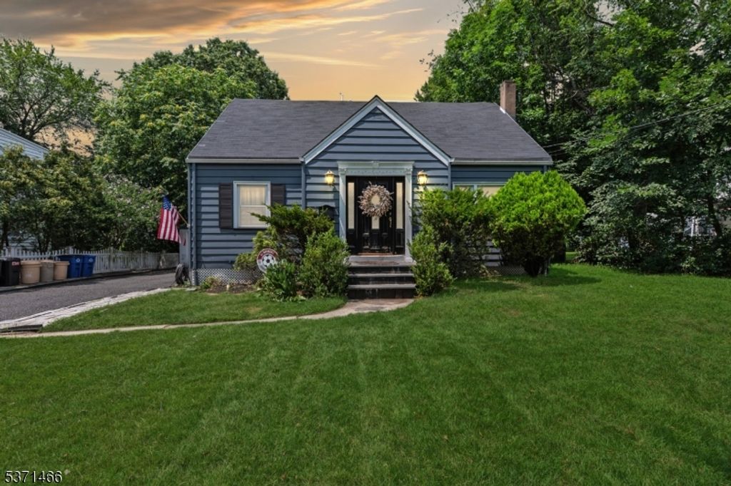 338 S Van Dien Ave, Ridgewood Village, NJ 07450