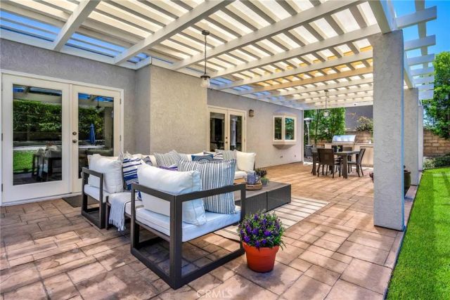 7015 Castle Peak Drive, West Hills, CA 91307