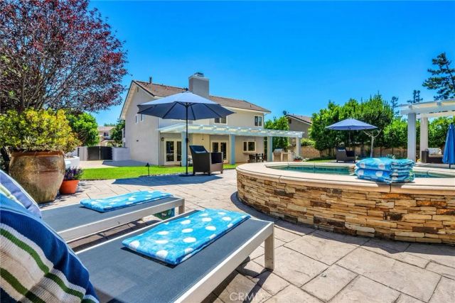 7015 Castle Peak Drive, West Hills, CA 91307