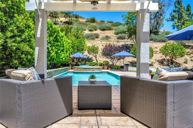 7015 Castle Peak Drive, West Hills, CA 91307