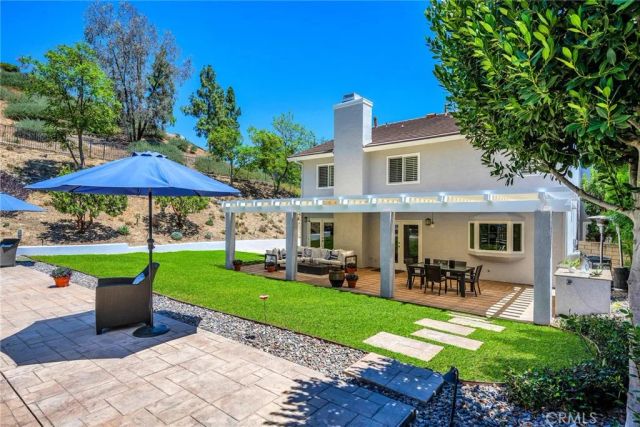 7015 Castle Peak Drive, West Hills, CA 91307
