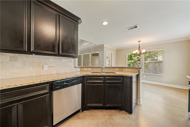 2706 Lake Rhapsody Dr, Corpus Christi, TX 78414