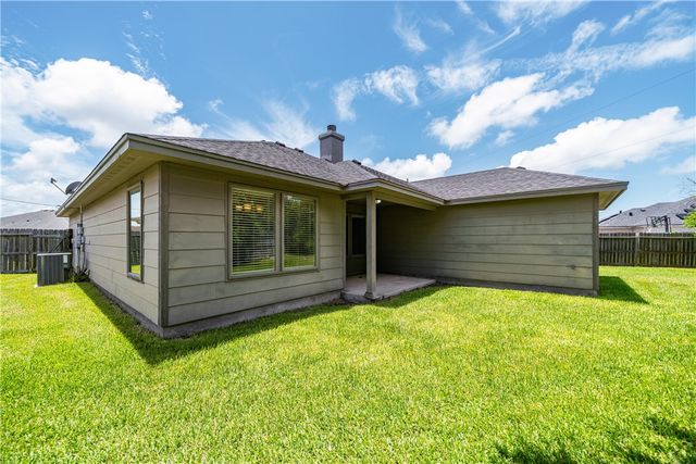 2706 Lake Rhapsody Dr, Corpus Christi, TX 78414