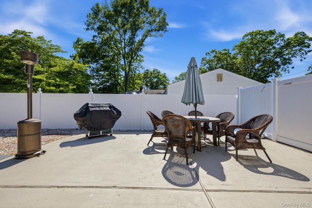 214 Pleasant Street, Ronkonkoma, NY 11779