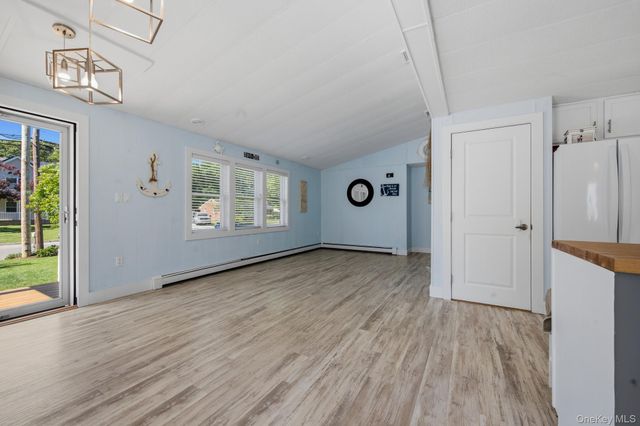 214 Pleasant Street, Ronkonkoma, NY 11779