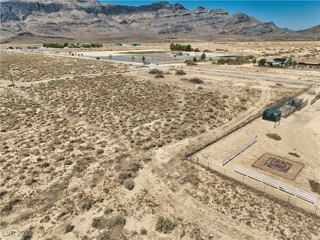 1711 West Avellaneda Street, Pahrump, NV 89060