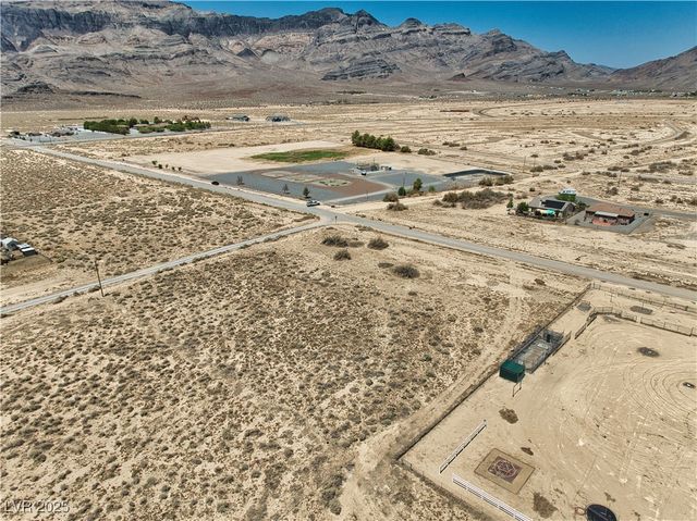 1711 West Avellaneda Street, Pahrump, NV 89060