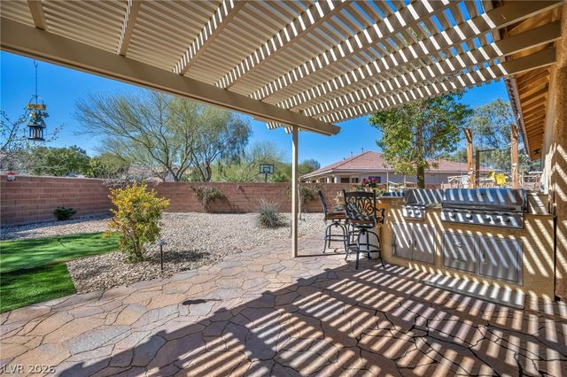 10372 Hawks Wing Street, Las Vegas, NV 89178