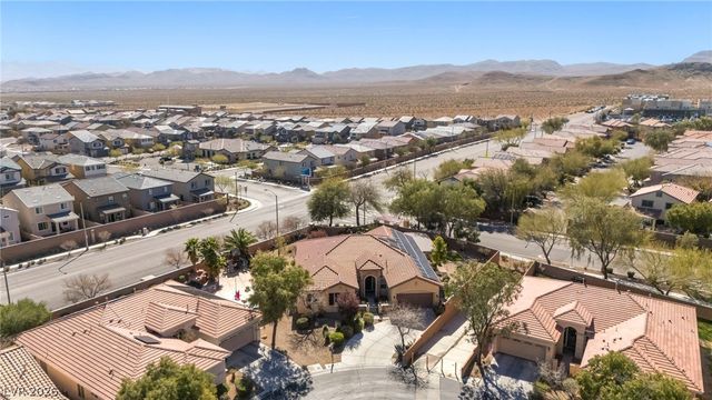 10372 Hawks Wing Street, Las Vegas, NV 89178