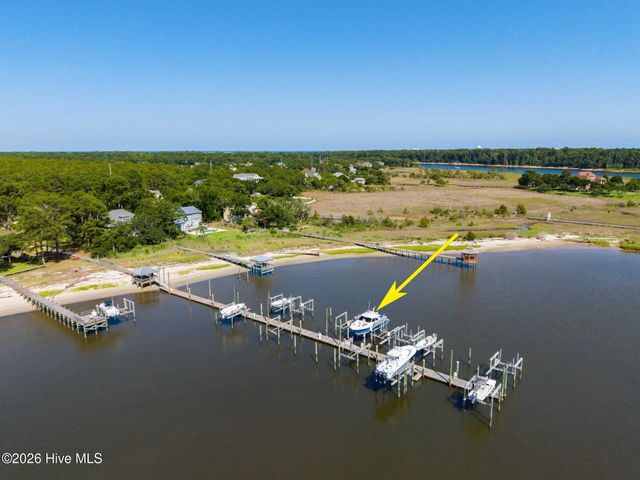 107 River Court, Wilmington, NC 28412