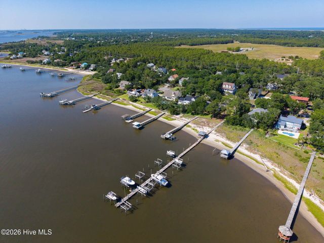 107 River Court, Wilmington, NC 28412