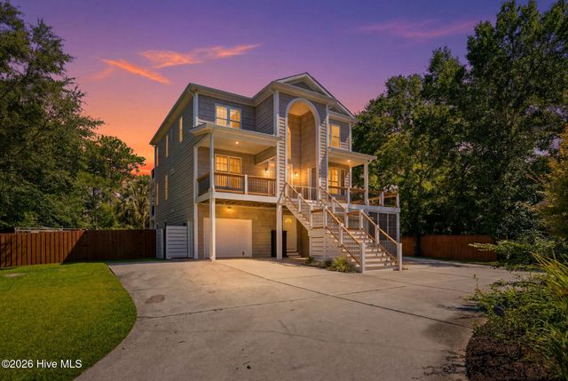 107 River Court, Wilmington, NC 28412