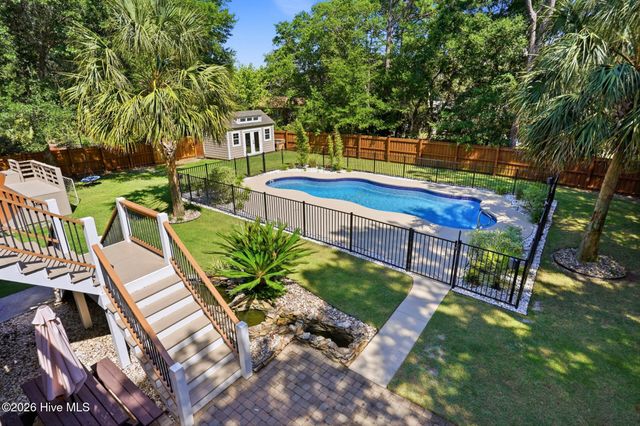 107 River Court, Wilmington, NC 28412