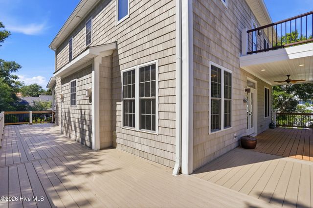 107 River Court, Wilmington, NC 28412