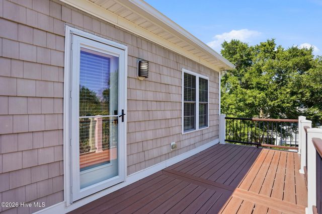 107 River Court, Wilmington, NC 28412