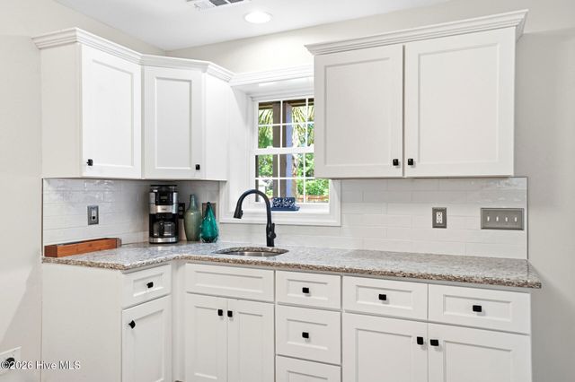 107 River Court, Wilmington, NC 28412