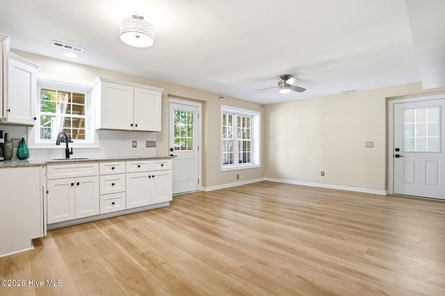 107 River Court, Wilmington, NC 28412